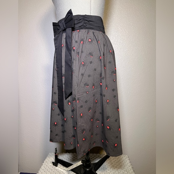 Sourpuss Black Widow Spider Swing Skirt size XL - Picture 4 of 10